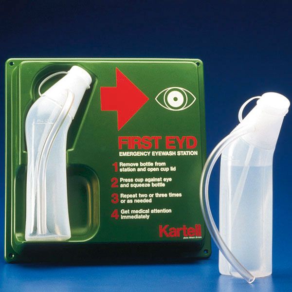 First-aid eye wash station