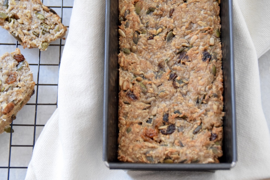 Zaden en pitten brood in blik