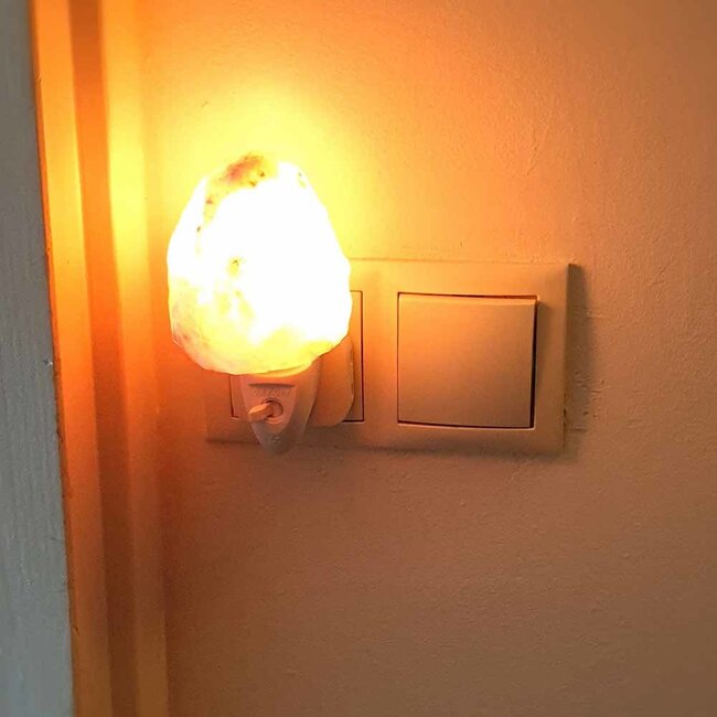 Himalayazout nachtlamp voor stopcontact - Rotsje