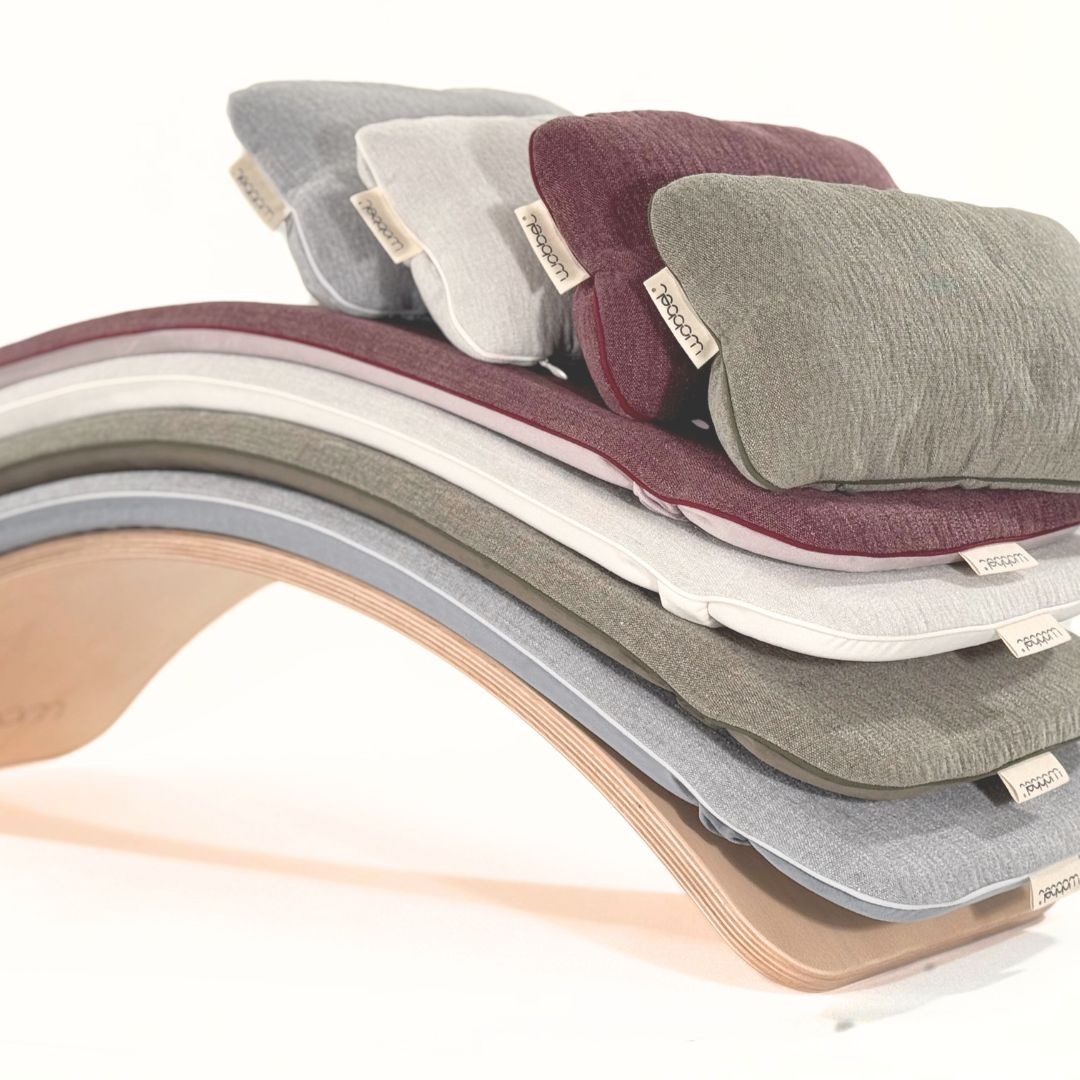 Wobbel Pillow Large & XL