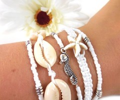 Making a Shell Bracelet With Macramé Cord