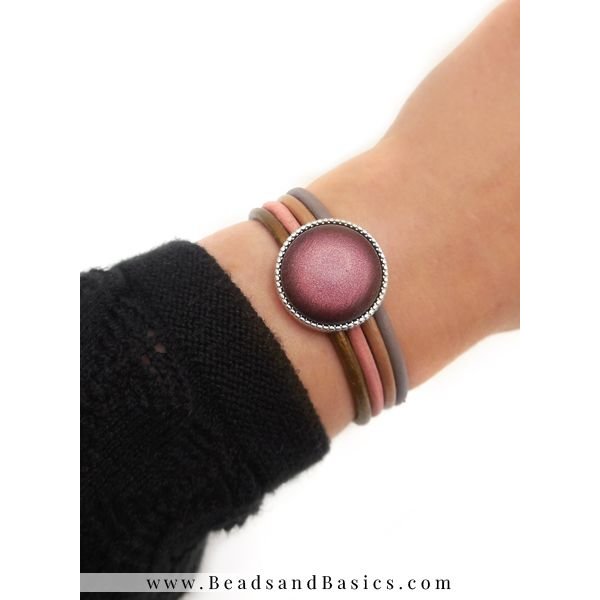 Bracelet With 4 Colors leather And Mesh Closure