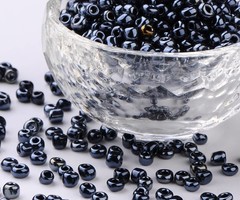 Seedbeads Black Shine  4mm, 20 gram