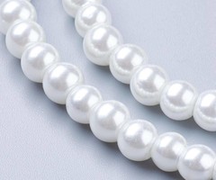 Strand 135 pieces Glass Pearls 6mm White