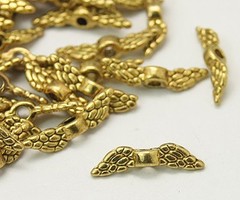 10 stuks Metalen Vleugeltje Gold Plated Nikkelvrij 12x3mm