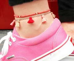 Enkelbandjes Van Kralen En Kwastjes - Roze Rood