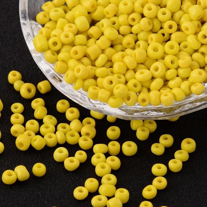 10083* Seed Beads 4mm Yellow, 20 gram