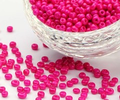 Seed Beads Fuchsia Pink 2mm, 7 grams
