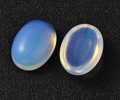 Opaliet Cabochon 18x13x5mm