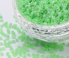 7 gram Seed Beads 2mm Light Green Shine