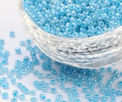 Seed Beads Baby Blue Shine 2mm, 7 grams