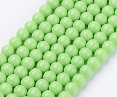 100 pieces Glassbeads 4mm Light Green