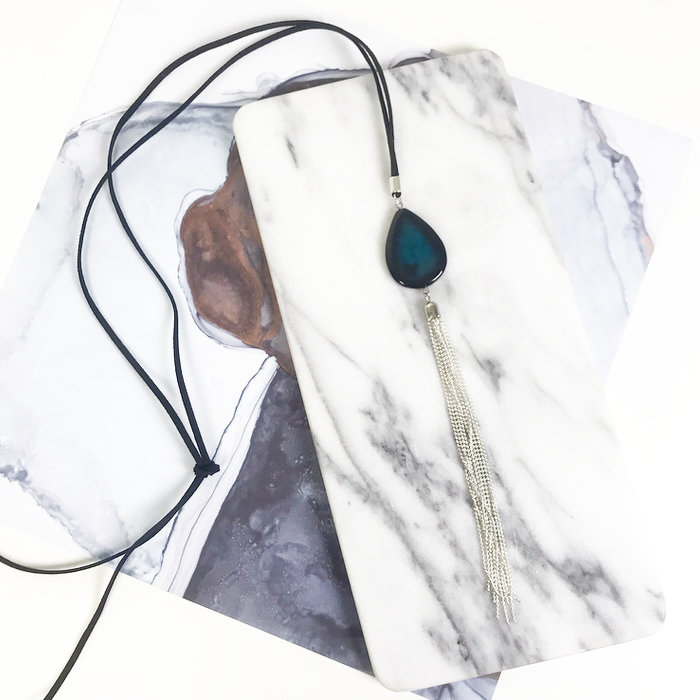 Lange Ketting van Suede met Edelsteen en Ballchain Kwastje Zwart Zilver