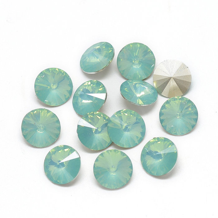 Rivoli Pointstone 12mm Aqua Green