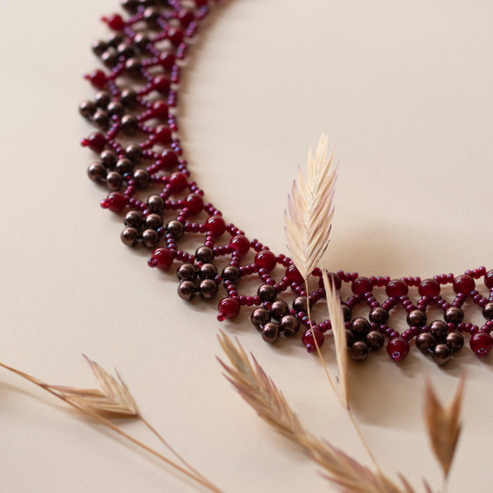 Classic Beadwork Necklace in Burgundy Red inspi318