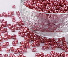 Seed Beads Aubergine Shine 2mm, 7 grams