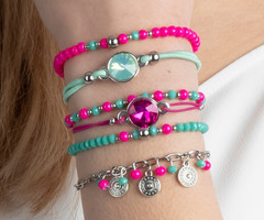 Armbandjes Maken in Fel Roze en Mint