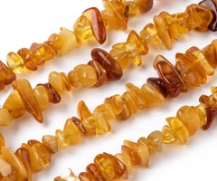 Natural Amber Chips 5~14x4~10mm Streng 39cm, circa 140 stuks