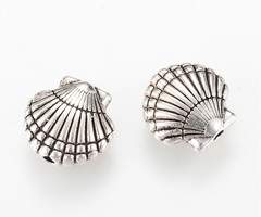 6 pieces Shell Beads Antique Silver 14x14.5mm