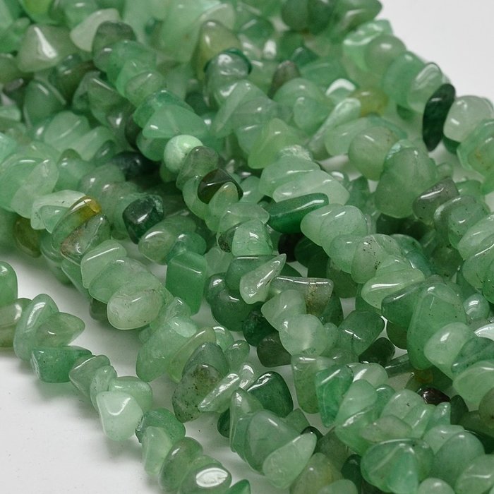 Natural Aventurine Chips Green 5~8x5~8mm, strand 80cm circa 100 pieces