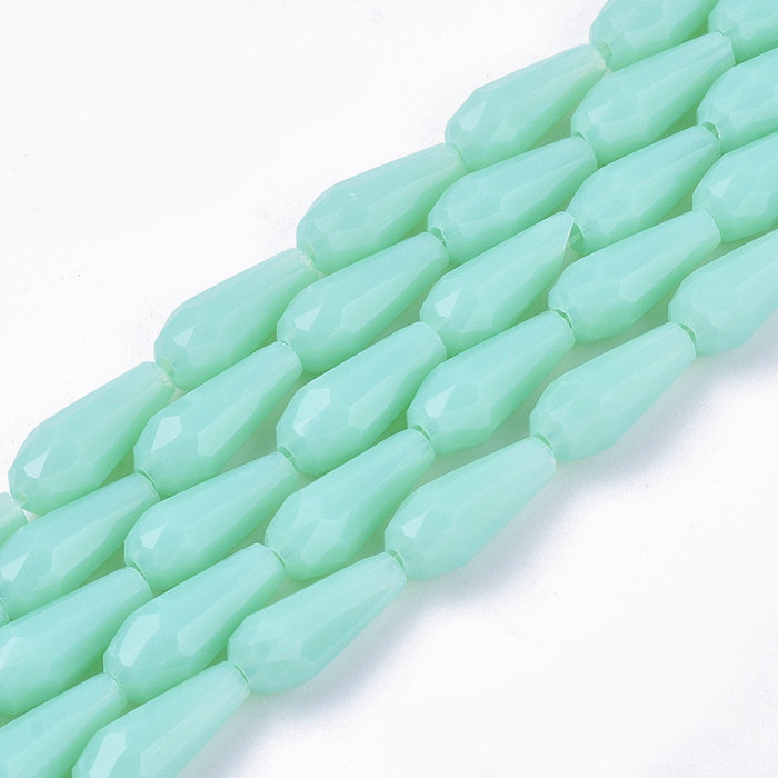 Teardrop Glassbeads Mint 9x4mm, 20 pieces