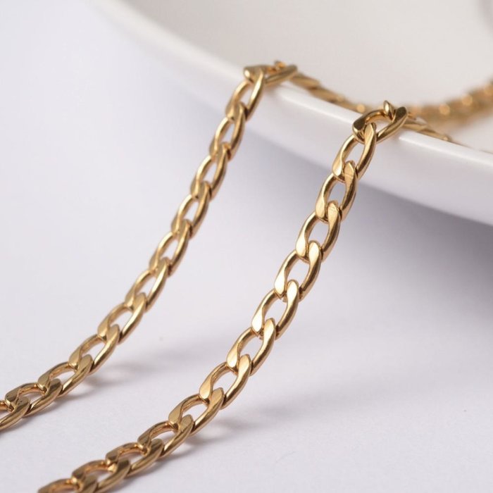1 meter Stainless Steel Chain Gold Plated 5x3mm - A56