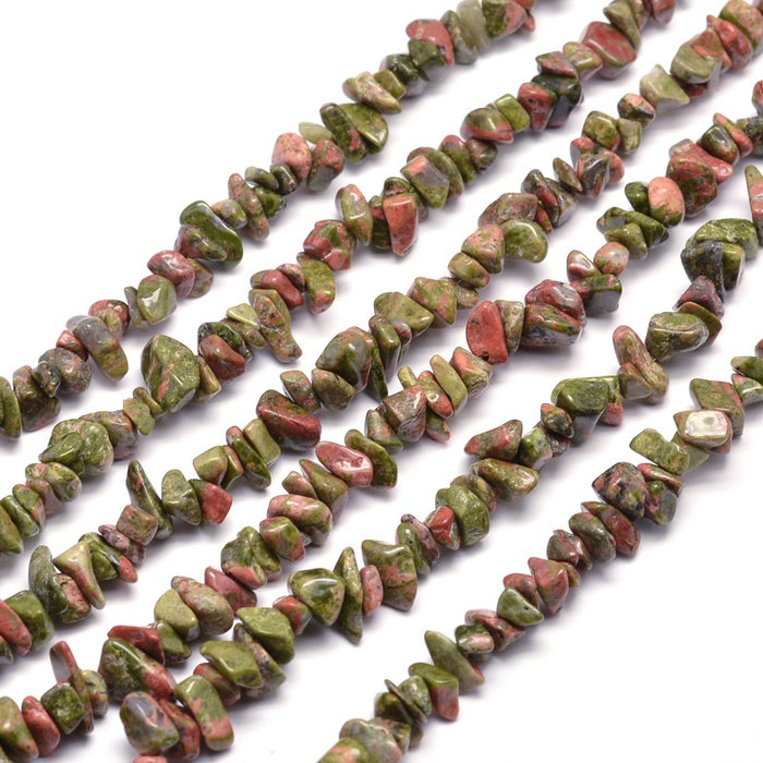 Natural Unakiet Chips Groen 5x8mm, streng 80cm