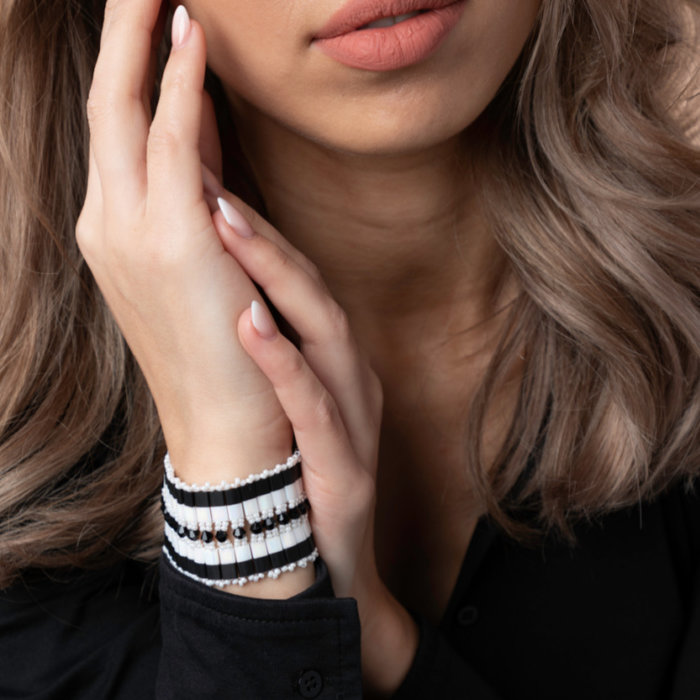 Black and White Bracelet with Miyuki Tila Beads Inspi392
