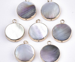 Natural Black Lip Shell Charm Round 18x15x3mm