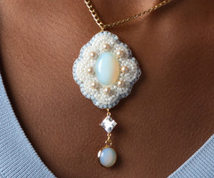 Witte Bead Embroidery Ketting met Schelpen