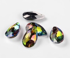 Glas Bedel Druppel Rainbow Shine 22x13x7mm