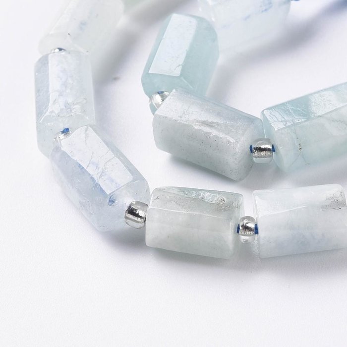 Natural Aquamarine Gemstone Faceted 8~11x6~8x5~7mm, strand 19cm, 15 pieces
