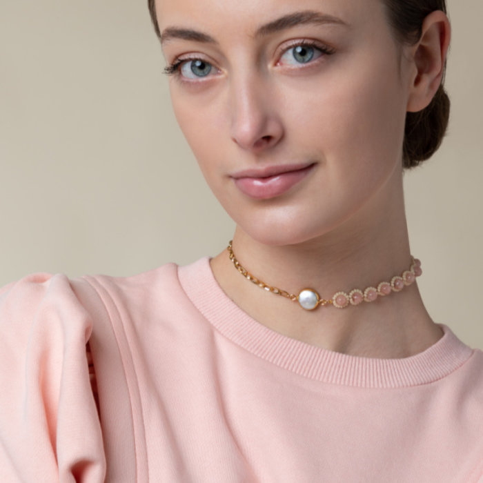 Choker Necklace with Freshwater Pearls and Gemstones Inspi408