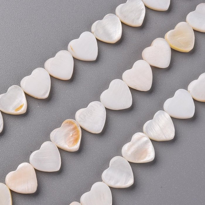 Natural Freshwater Shell Bead Heart 10.5x10.5x3mm, 31 pieces