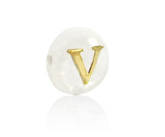 Letterkraal Wit Parelmoer Schelpkraal 6x4mm met Gouden Letter V