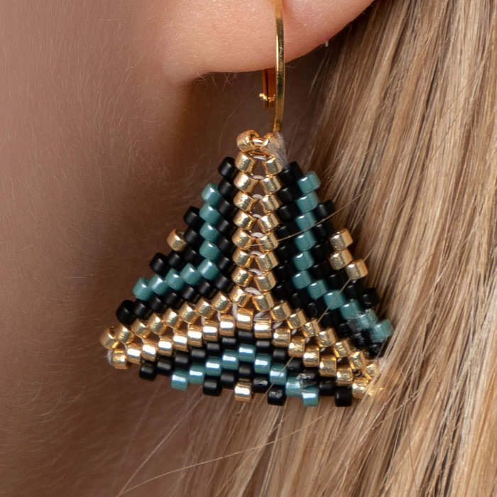 How to Make Miyuki Triangles - Pattern + Video Inspi428