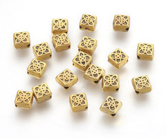 20 stuks Tibetaanse Spacer Beads Vierkant Bloem 6mm Gold Plated Nikkelvrij