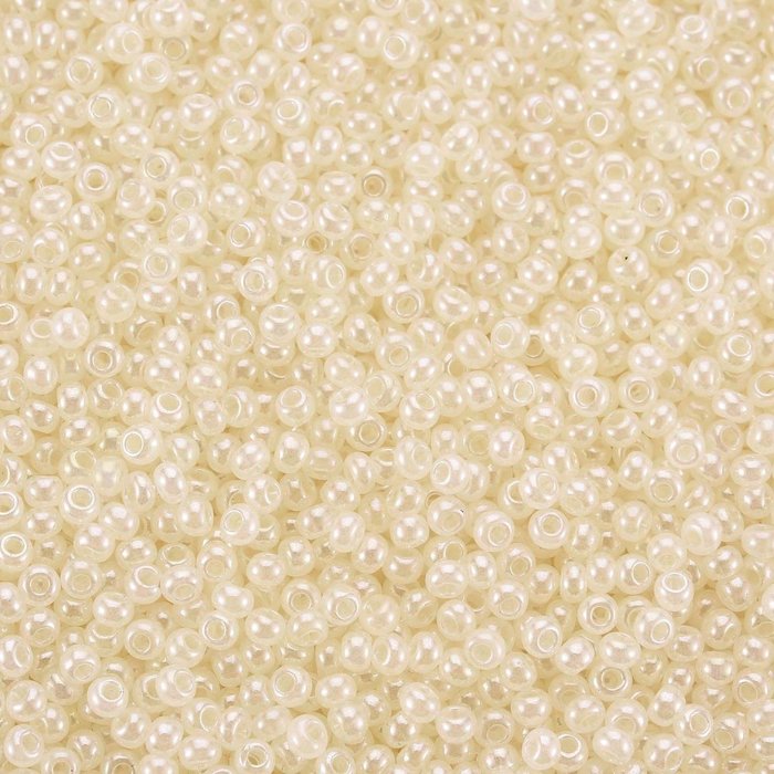 7 gram Seed Beads 2mm Cream Shine