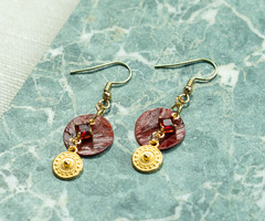 Rode Boho Oorbellen met Schelp Bedel