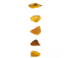 Ruwe Amber / Barnsteen Medium 20~30x10~20x5~10mm