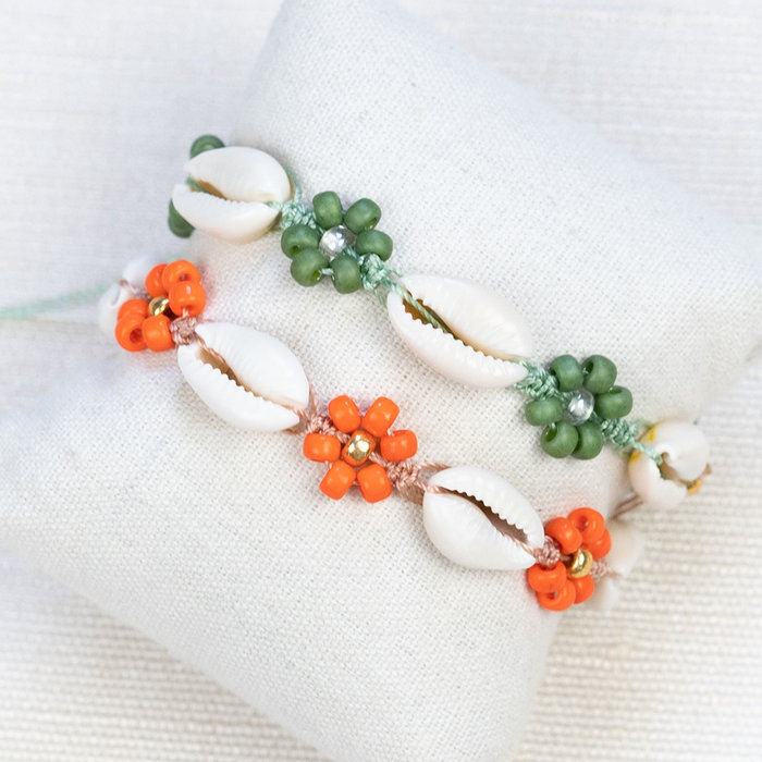 Flower bracelet with shells Inspi535