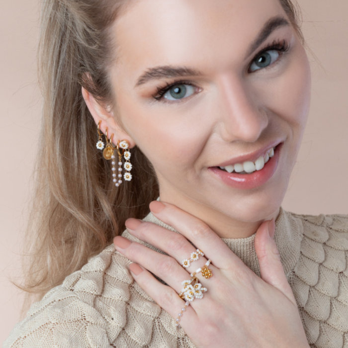 Daisy Flower Earrings with Miyuki Seed Beads - Inspi569