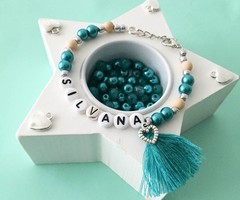 Make your own Name Bracelet with Letterbeads