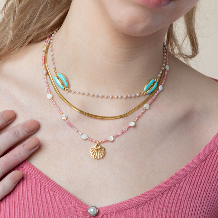 Summer jewelry set with shells