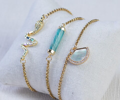 Minimalist bracelets with connectors