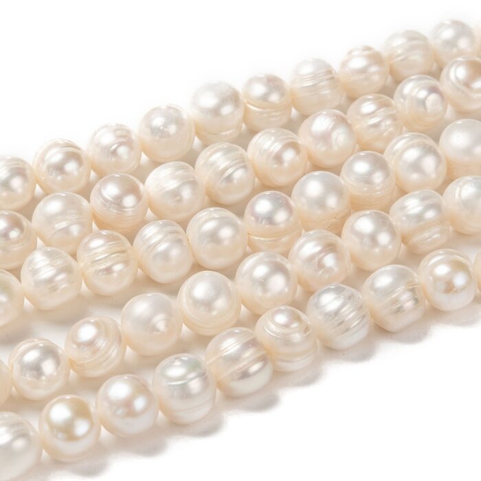 Fresh Water Pearls 10~11mm Natural White, aprox. 30 pieces