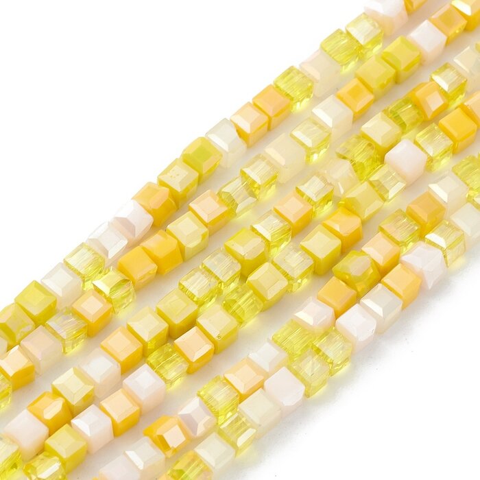 Faceted Glassbeads Electroplate Cube Yellow Orange 4x4x4mm, strand 75 pieces