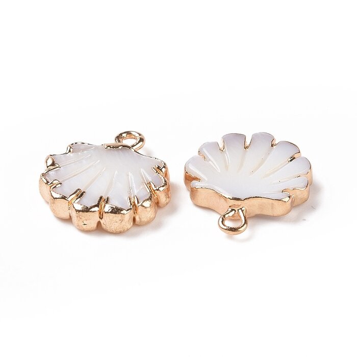 Natural Zoetwater Schelp Bedel Gold Plated 17.5x15x3.5mm