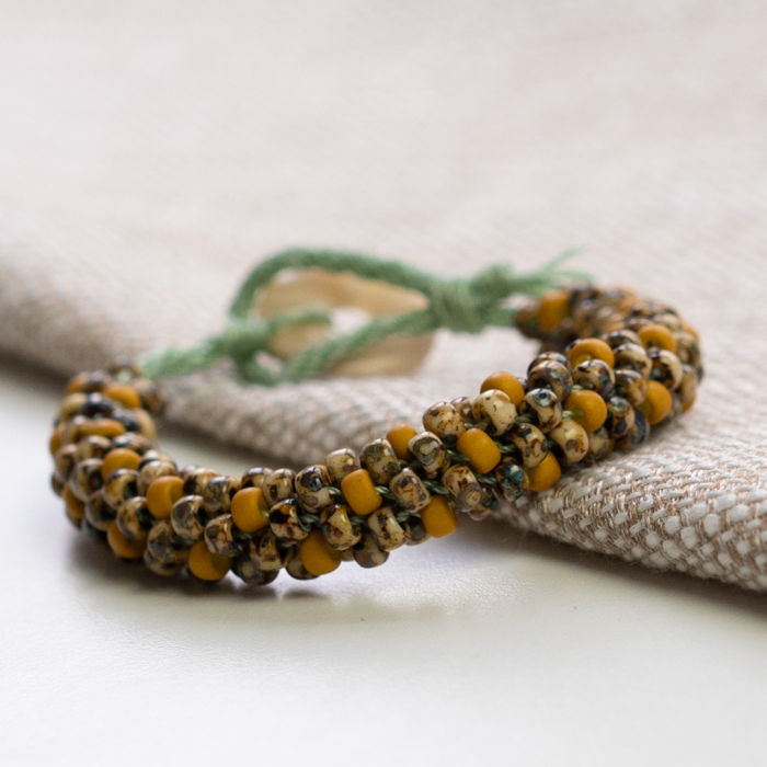 Kumihimo armbandje met Miyuki Rocailles en Edelsteen Donut sluiting