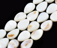 Natural Shell Beads Teardrop 16.5~17.5x12.5x4~5mm, 6 pieces